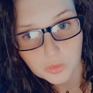 Meet your Posher, Brittney